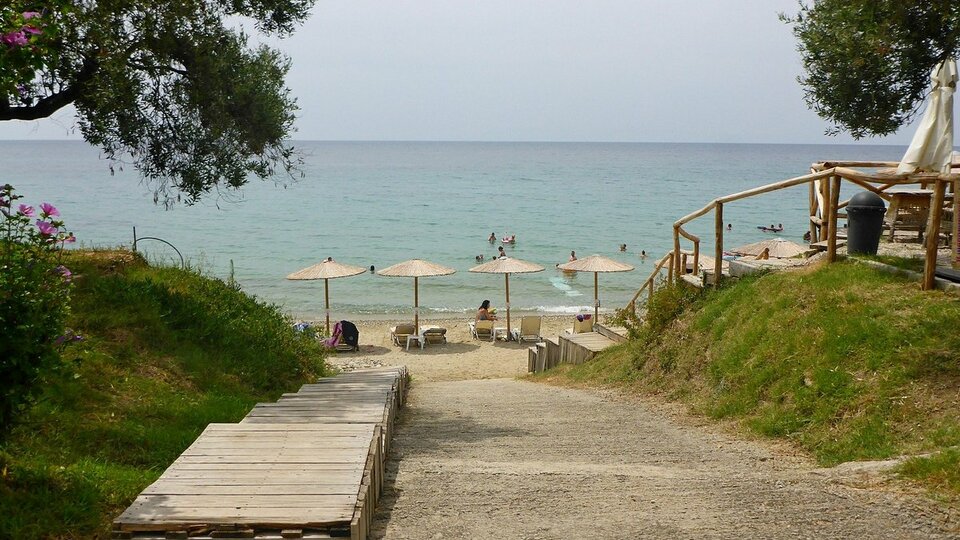 Tiara Holidays - Crown - put do plaže